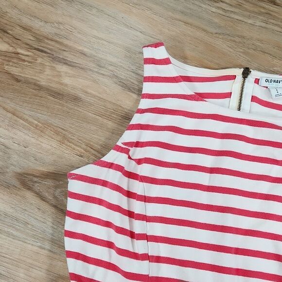 🔺️Old Navy Pink & White Striped Peplum Sleeveless Top Large - Picture 5 of 10